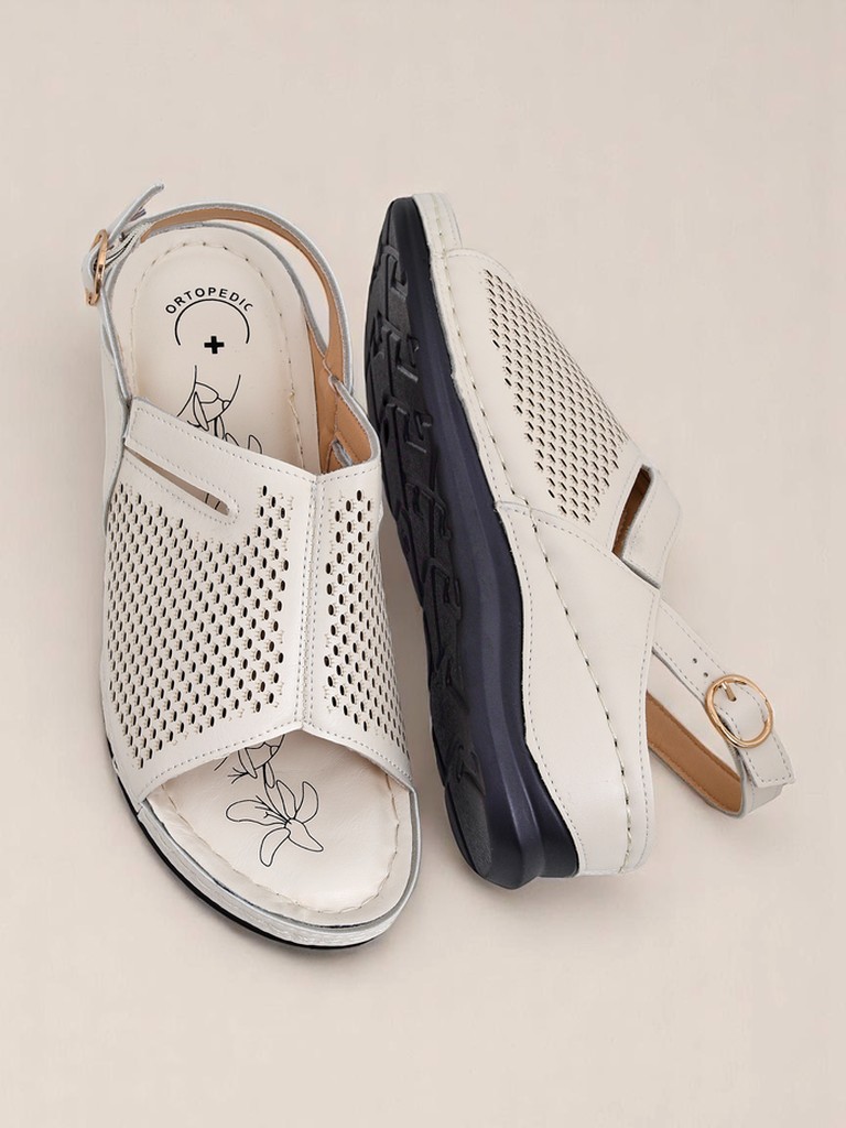 Royalfashion Damskie sandały na niskim koturnie Mira