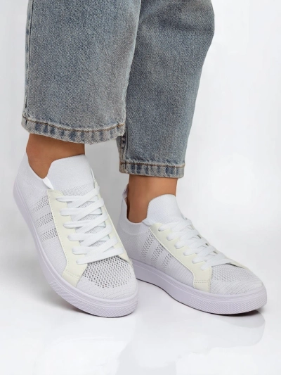 Aurelio Białe Sneakersy Tekstylne z Eko Skóry na Płaskiej Platformie 2,5 cm