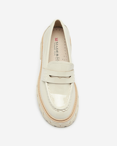 Beige lacquered moccasins for women Mewira - Footwear