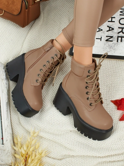 Botki damskie eko zamszowe na słupku i platformie Tavlissa