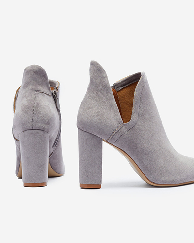 Gray ankle boots with cut from Alania - Footwear