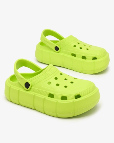 Royalfashion Неоново-зеленые женские шлепанцы с ажурной отделкой Mightty