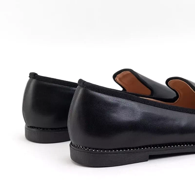 OUTLET Classic women's black Axba moccasins - Footwear