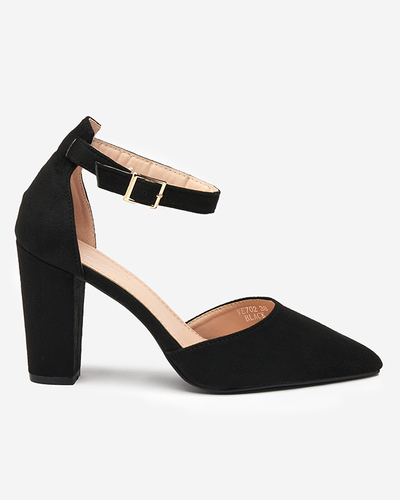 Black women's sandals on the Kinotia post - Footwear