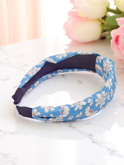 Royalfashion Matu lente ar pītu ziedu dizainu Florinda