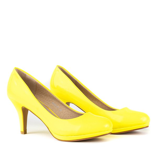 Neon yellow pumps on a higher heel Brightness - Footwear 1