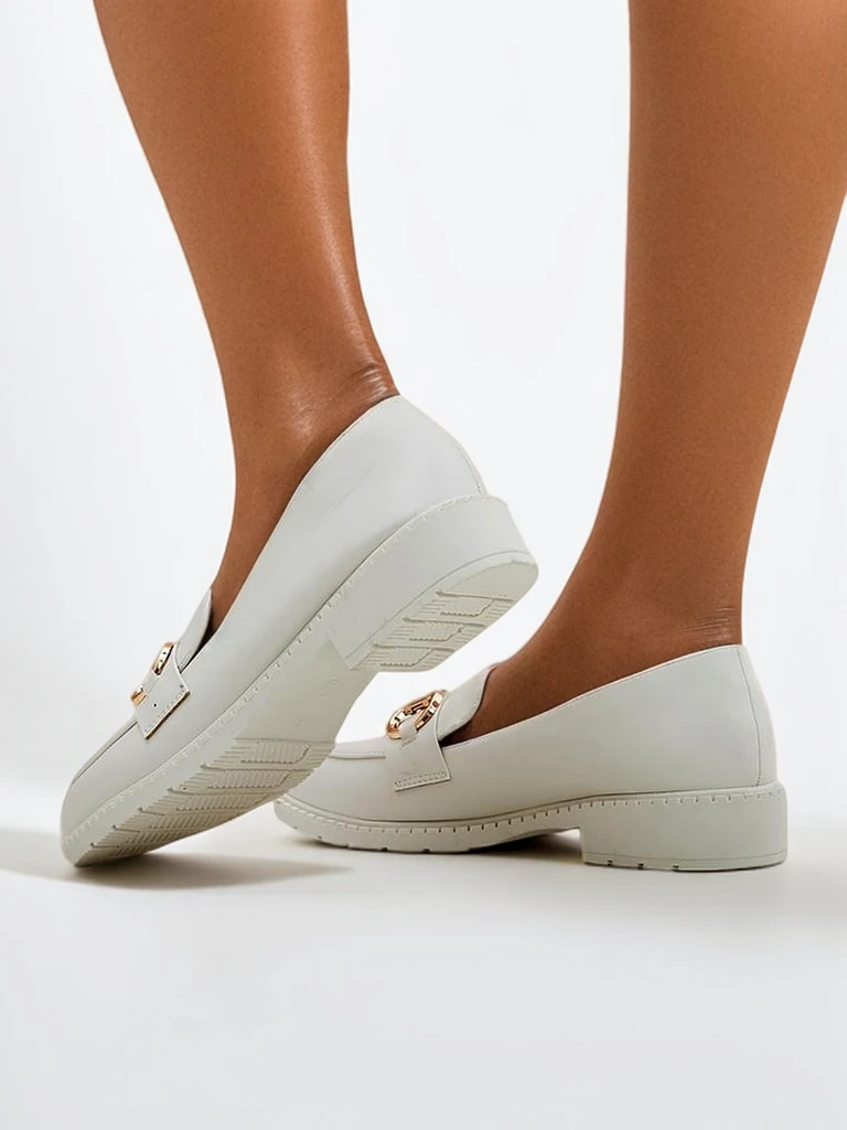 Royalfashion Sieviešu loafers no matēta ekoloģiskā ādas Bayla