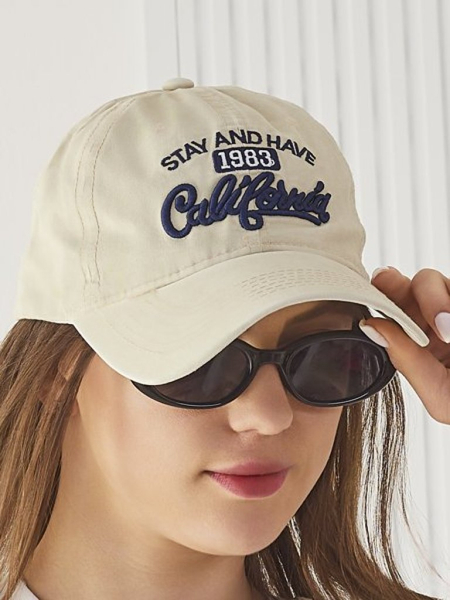 Royalfashion Unisex Cap with Visor California