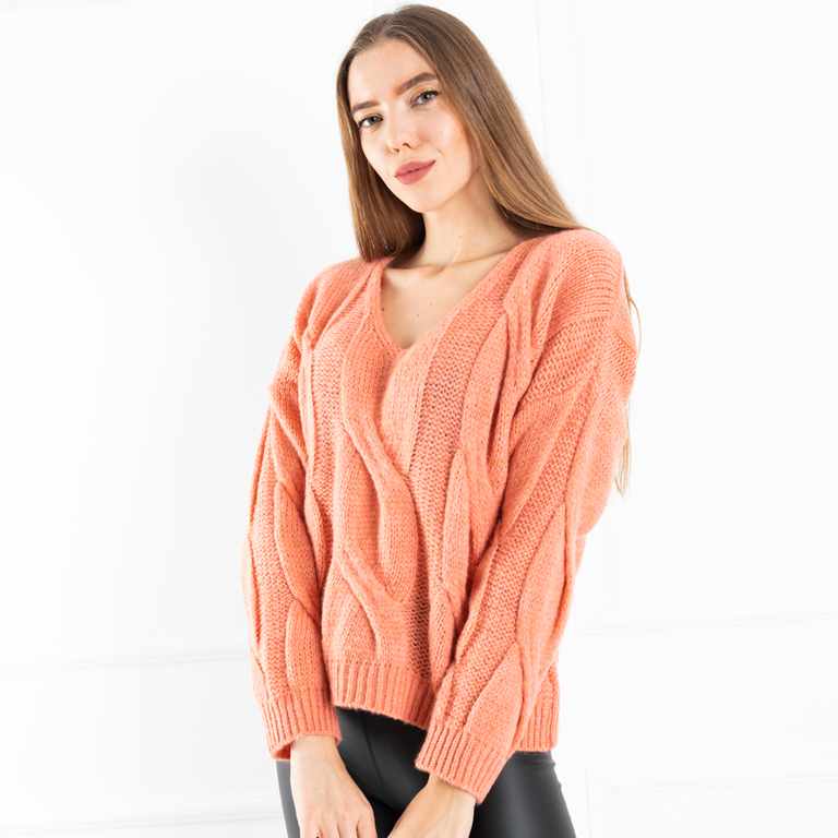 Коралловый женский свитер