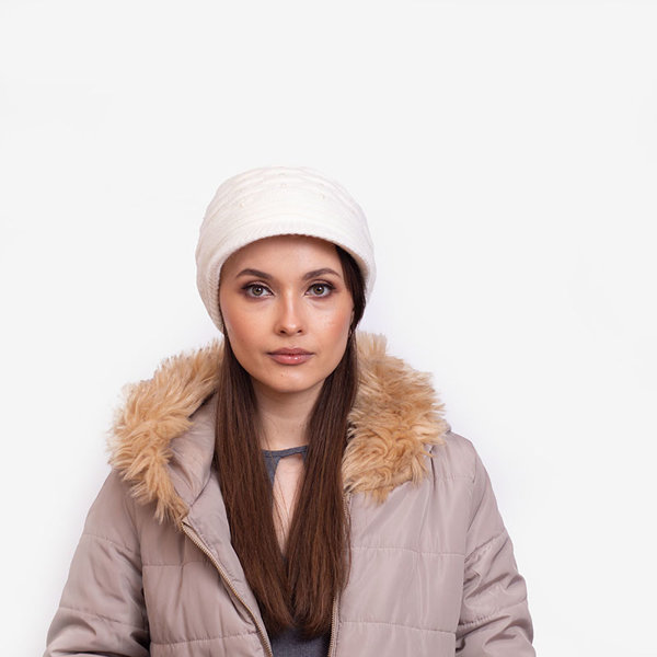 Sieviešu balta, silta cepure ar pērlēm - Aksesuāri