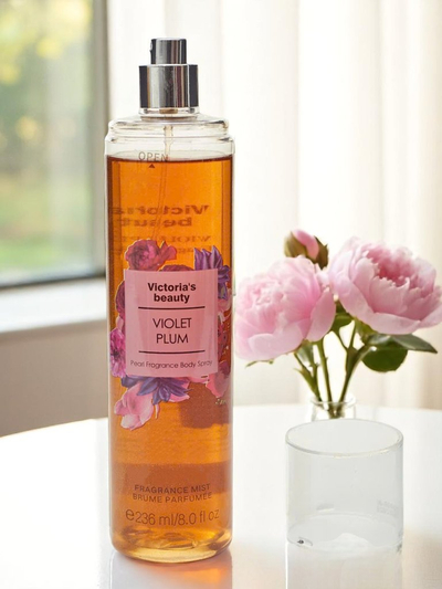 Вдохновляющий женский мист для тела Victoria's Beauty Violet Plum