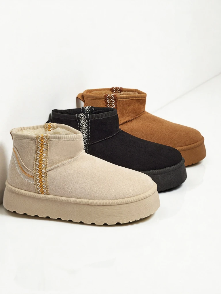 Short women's snow boots a'la Pravel