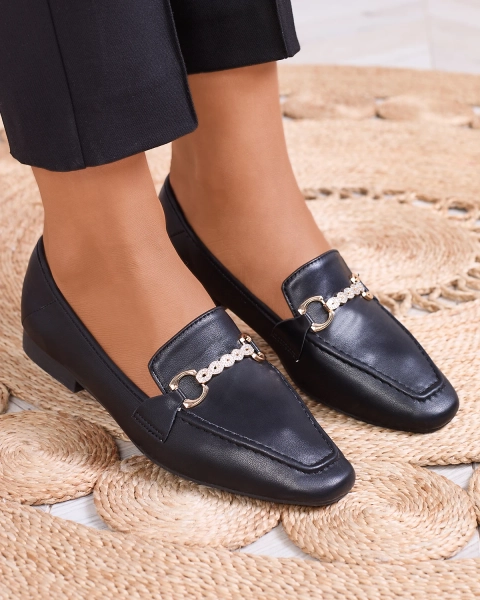 Melni sieviešu mokasīni ar zelta rotājumiem Suletta- Footwear