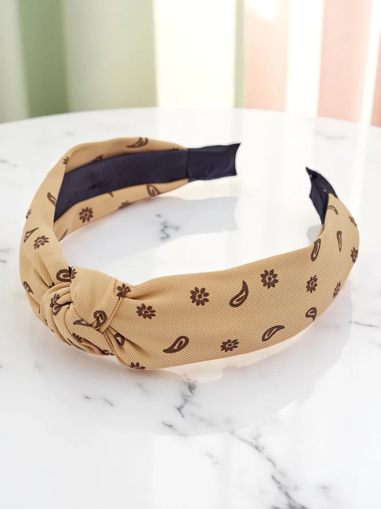 Royalfashion Matu lenta ar pītu rakstu Grafity Boom