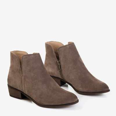 Dark brown women's ankle boots with a flat heel Ballo - Shoes