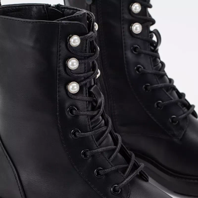 OUTLET Черные ботинки с металлическим носком Konax - Обувь