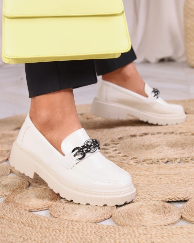 Women's lacquered moccasins in cream color Adolos- Footwear