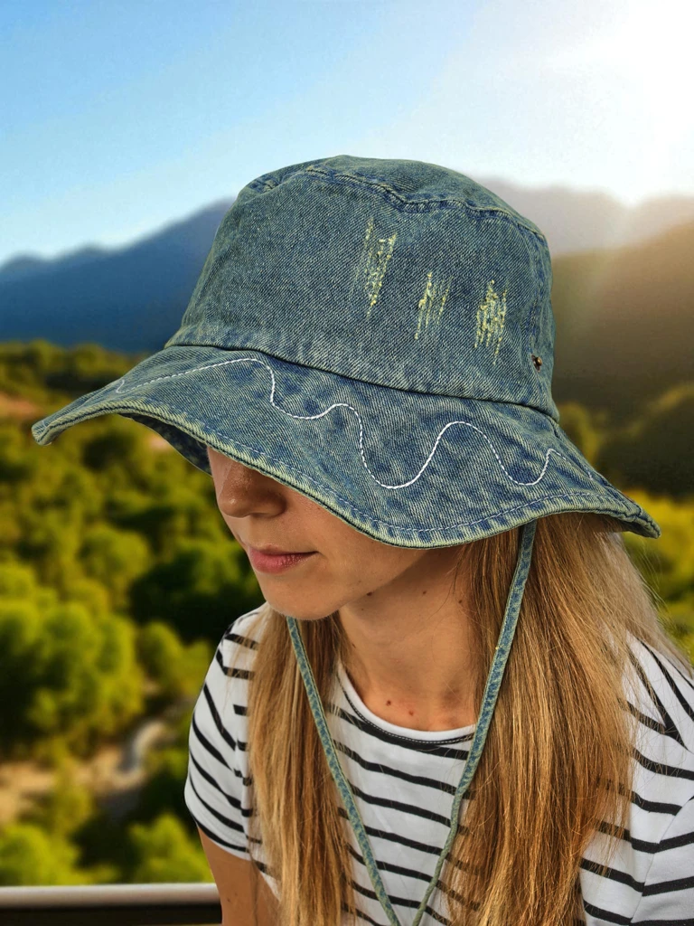 Perseida Women's Hat – Polyester Denim Beach Hat