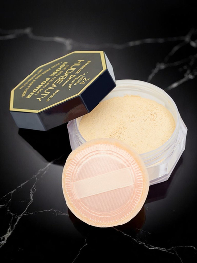 Brīvi birstošs pūderis ar dabisku efektu