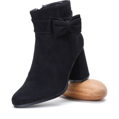 Black boots with a bow on the high post Lucia - Footwear