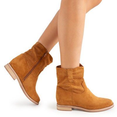 Brown cowboy boots on a covered wedge Taize - Footwear