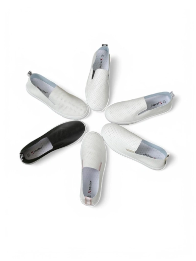 Royalfashion Sieviešu perforētās slīdošās kurpes Eppes