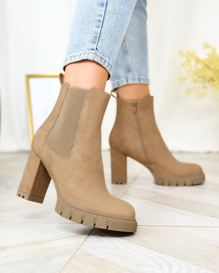 Royalfashion Светло-коричневые женские сапоги на высоком каблуке Seihay