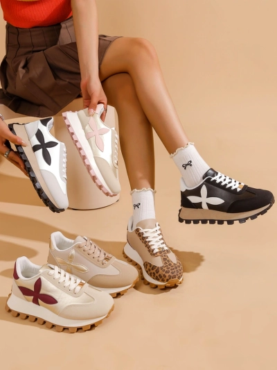 Женские спортивные кроссовки Royalfashion на толстой подошве Aloqa