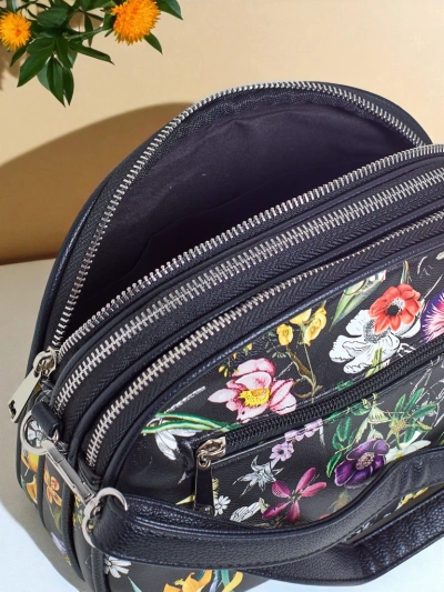 Royalfashion Small women's handbag made of eco leather Floriana