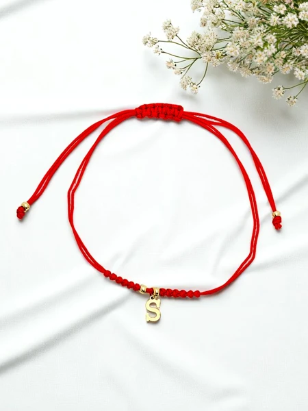 Women's bracelet with the letter S