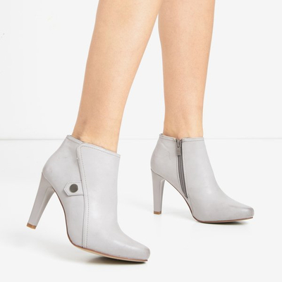 OUTLET Light gray women's boots on a high heel Lotega - Footwear