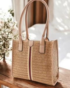 light brown || brown