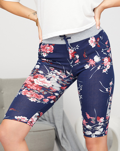 Patterned 3/4 women's shorts in navy blue and pink color. PLUS SIZE - Clothing