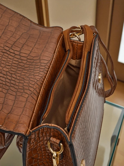 Borsa piccola da donna in pelle eco verniciata Veluna