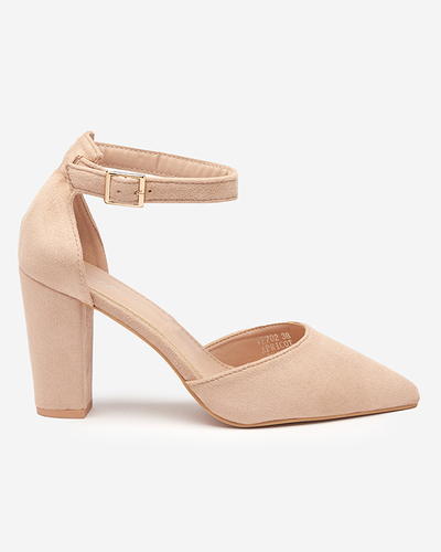 Beige women's sandals on the Kinotia post - Footwear