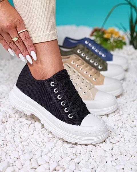 Royalfashion Melnas sieviešu kedas uz platformas Spollero