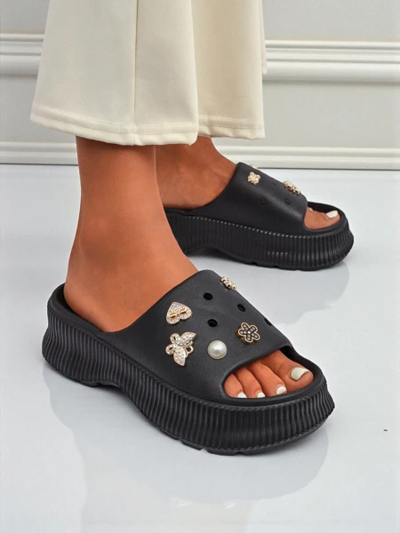 Royalfashion sieviešu gumijas čības ar Slash Glam dekorācijām