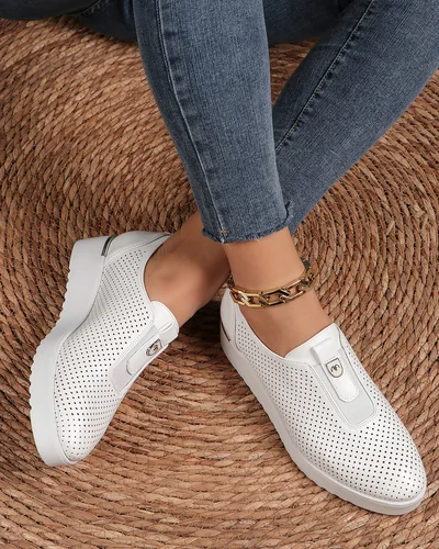 Royalfashion Slip-on women's perforated shoes Goffies