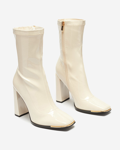 Cream women's lacquered boots on the Rekila post - Footwear