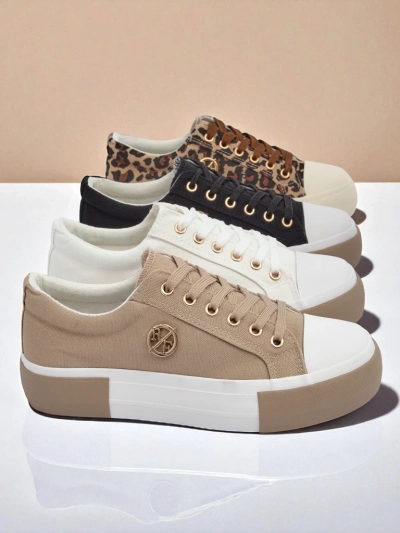 Black women’s Aurelio Canvas sneakers