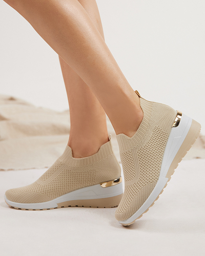 OUTLET Beige women's sports shoes with a wedge Rishmia - Footwear
