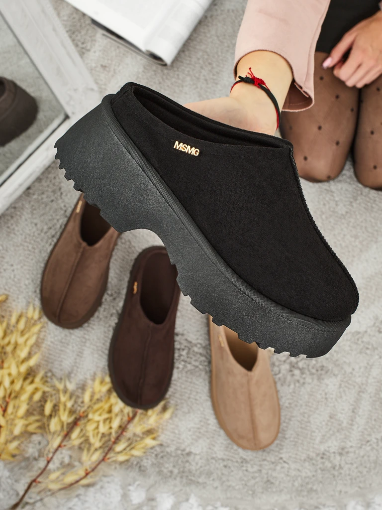 Lühikesed naiste karusnahast saapad Calindra