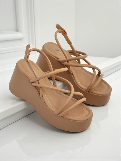 Royalfashion Sandały damskie na koturnie Skyline Straps