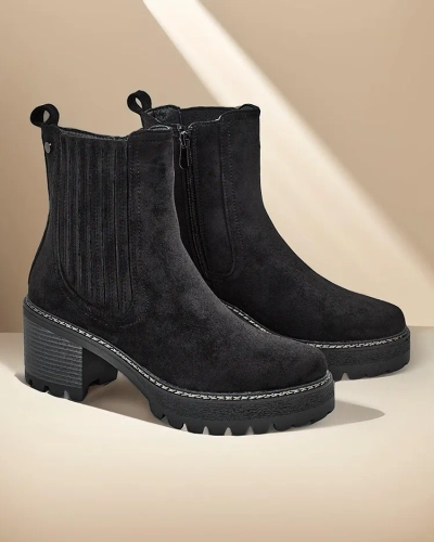 Royalfashion Eco-suede women's boots on a post by Segiag