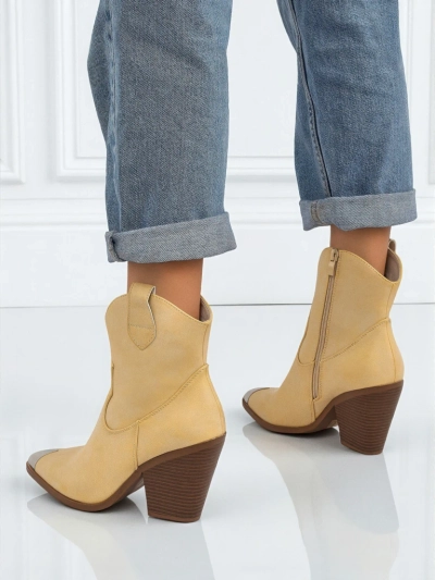 Women's Heeled Cowboy Boots with Decorative Toe Glacier Fang