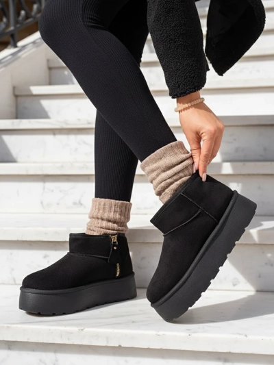 Royalfashion Women's platform snow boots a'la Delgadi