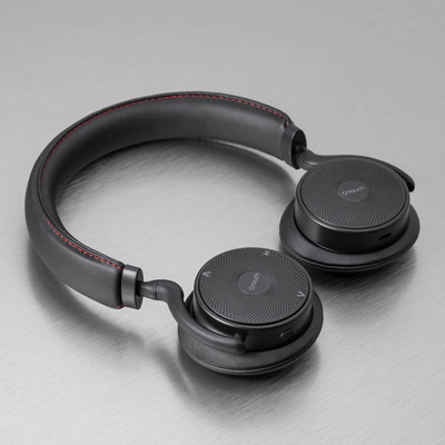 Q-touch wireless in-ear headphones with microphone - Electronics