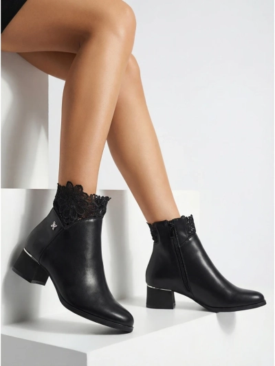 Velmi Women's Eco-Leather Ankle Boots with Lace