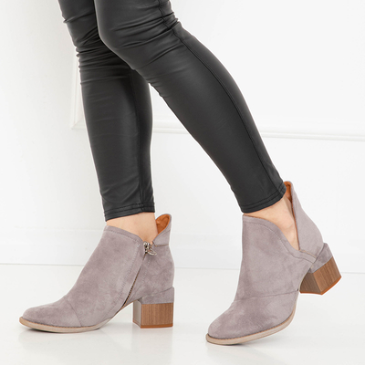 Серые женские ботильоны Karela