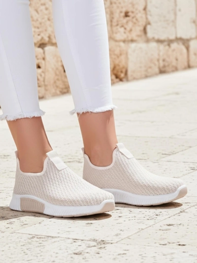 Женские бежевые кроссовки Eulalia Slip-On плоский каблук ткань лето весна